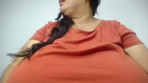 diosalinda online show from August 5, 4:54 am