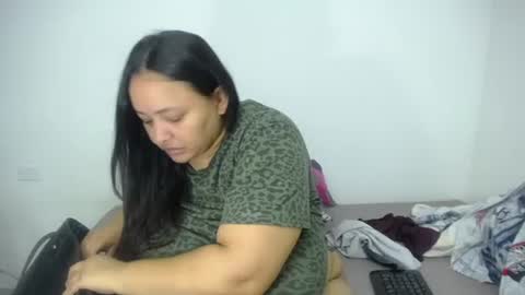diosalinda online show from August 8, 7:19 am