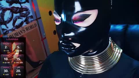 Roxy online show from August 6, 5:23 pm