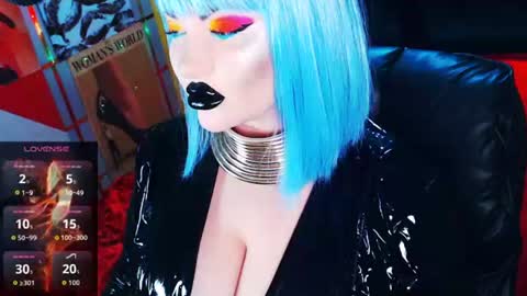 Roxy online show from August 14, 4:32 pm