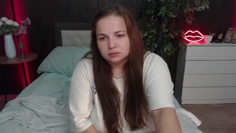 Crazyy Girl  online show from August 10, 6:04 am