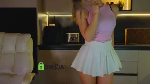 crazzy cherry online show from July 6, 2:31 pm