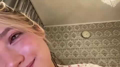 crazzy cherry online show from August 13, 3:26 pm
