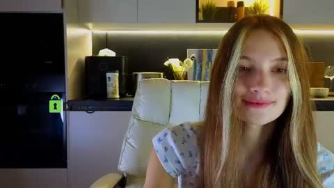crazzy cherry online show from September 5, 12:43 pm