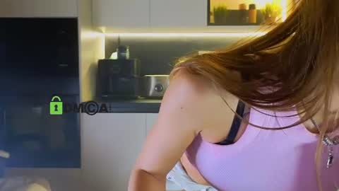 crazzy cherry online show from September 6, 2:12 pm