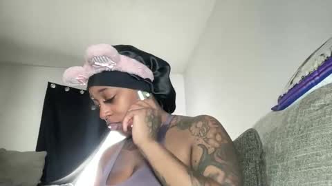 SinfulXXX online show from April 6, 4:55 pm