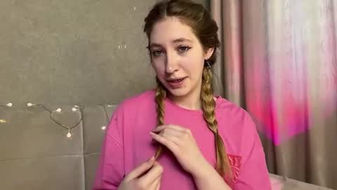 Stesha  Join my fan clubsurprise   online show from July 30, 8:43 am