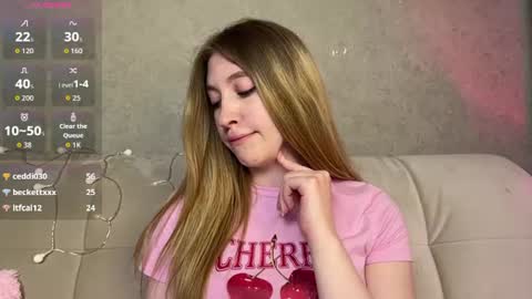 Stesha  Join my fan clubsurprise   online show from August 4, 9:28 am