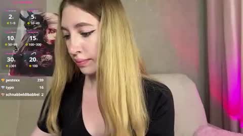 Stesha  Join my fan clubsurprise   online show from August 6, 10:03 am