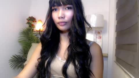 creamy_cinnamonx online show from August 6, 10:14 am