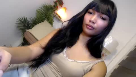 creamy_cinnamonx online show from August 6, 12:26 pm