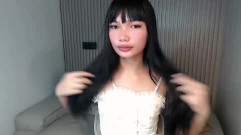 creamy_cinnamonx online show from August 13, 6:38 am