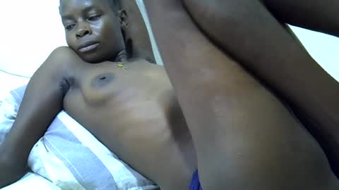 creamy_pussie online show from August 3, 10:33 am