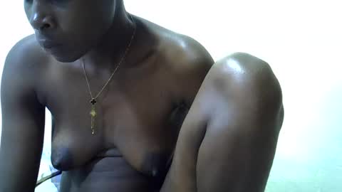 creamy_pussie online show from August 4, 9:12 pm