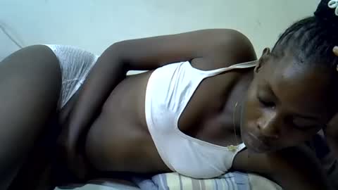 creamy_pussie online show from August 5, 10:46 am