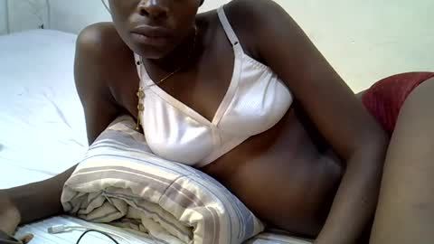creamy_pussie online show from August 8, 2:06 pm