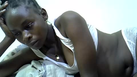 creamy_pussie online show from August 16, 12:03 am