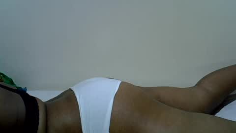 creamy_val online show from August 9, 10:05 am
