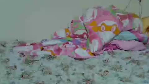 creamy_val online show from August 11, 3:41 am