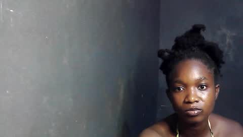 creamyxsugar online show from February 25, 4:10 am