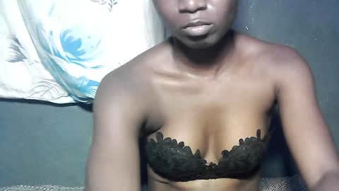 creamyxsugar online show from August 8, 5:07 am