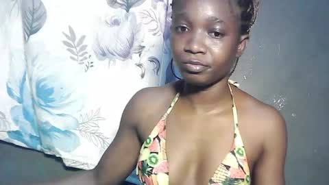 creamyxsugar online show from August 11, 2:13 am
