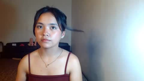 creamyyhazel90 online show from August 17, 12:37 am