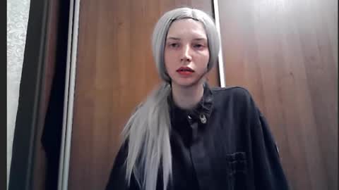 crimson_lady6 online show from May 18, 7:03 pm
