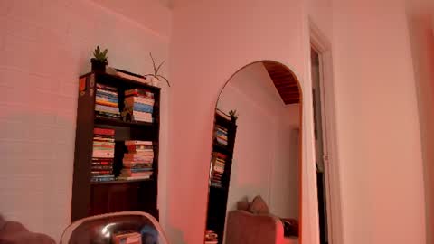 Cris Roberts online show from August 7, 12:54 am
