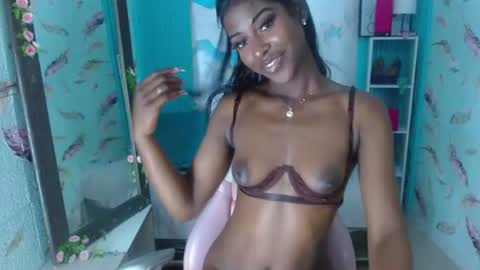 criselandreares online show from August 5, 6:28 pm