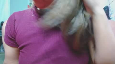 crisshantall online show from August 7, 10:48 am