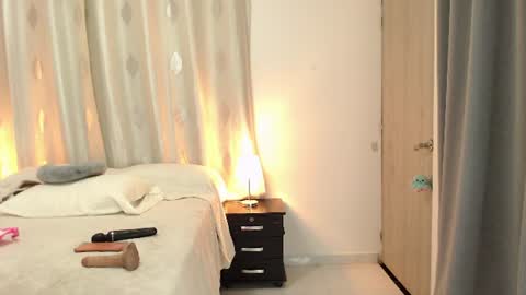 CRISSTI CUTE online show from July 6, 5:43 am