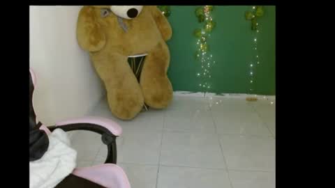 cristal1609 online show from August 14, 11:52 pm