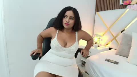 C R I S T A L online show from August 3, 2:24 pm