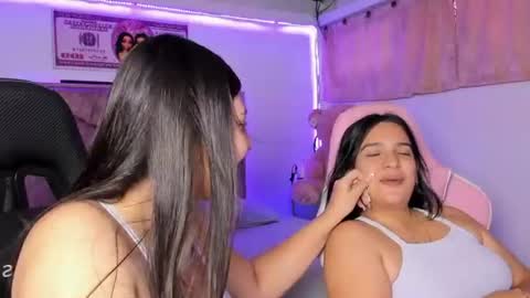 cristal_smith20 online show from August 16, 1:15 pm