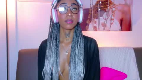 Cristal  online show from August 11, 5:37 pm