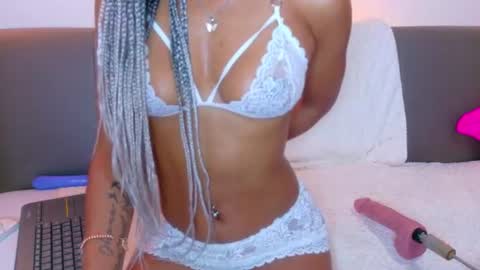 Cristal  online show from August 12, 10:45 pm