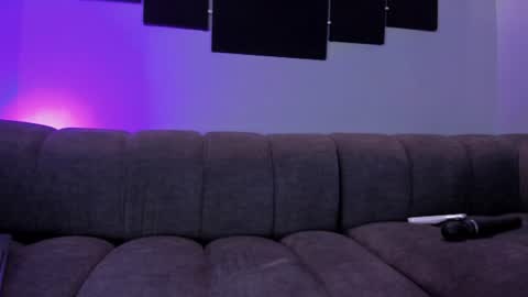 cristalfoxy_ online show from August 8, 4:23 am