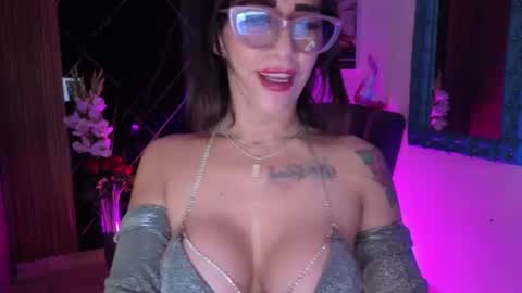cristal milles online show from July 30, 7:31 pm