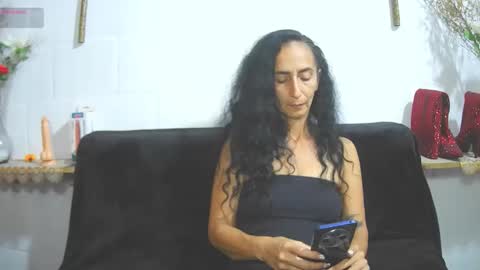   online show from June 10, 11:39 am