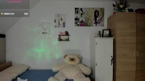 veronika online show from August 13, 6:27 am