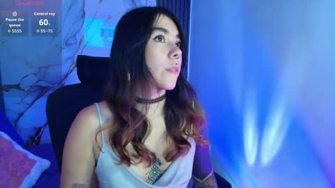 This blondie girl  is waiting for someone very horny to get some fun online show from April 7, 12:21 pm