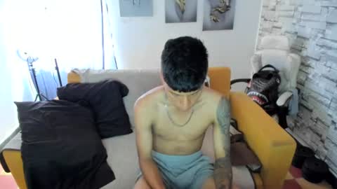 cristian dosantos online show from July 29, 2:35 pm