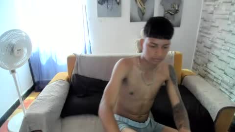 cristian dosantos online show from July 31, 3:07 pm