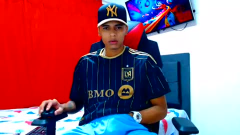 cristian online show from August 1, 11:00 pm