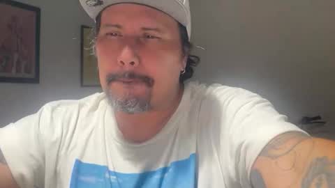 cristianthelion online show from May 6, 6:04 am