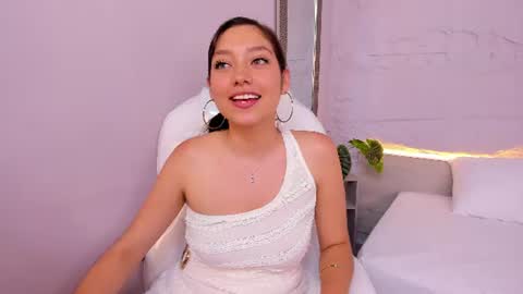 Cristin online show from August 4, 10:29 pm