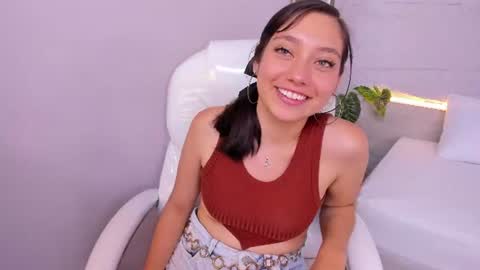 Cristin online show from August 5, 10:41 pm