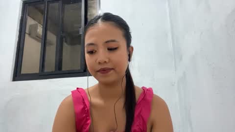 Amelia online show from August 13, 1:03 pm