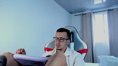 Cristopher  online show from April 7, 8:07 pm